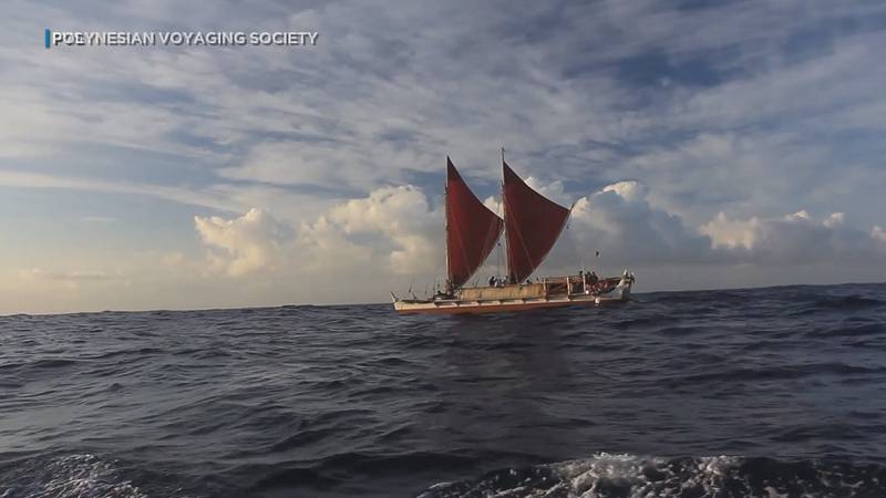Hokulea crew members learn food prep for 4-year Pacific voyage